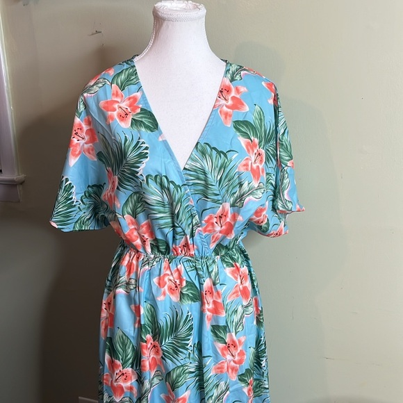 Cupshe Tropical Floral Maxi Dress - Picture 3 of 14